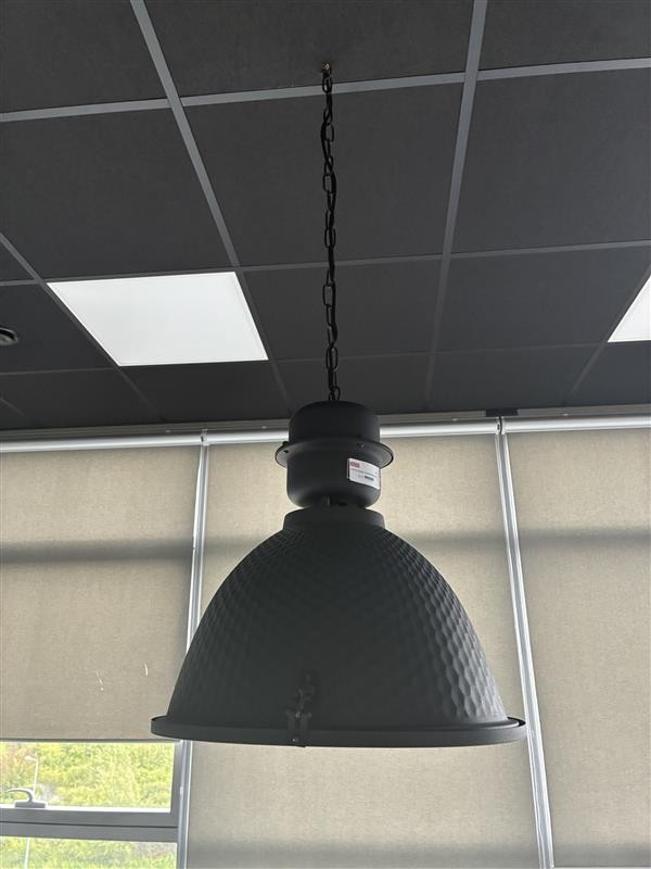 Lampa wisząca industrial czarna